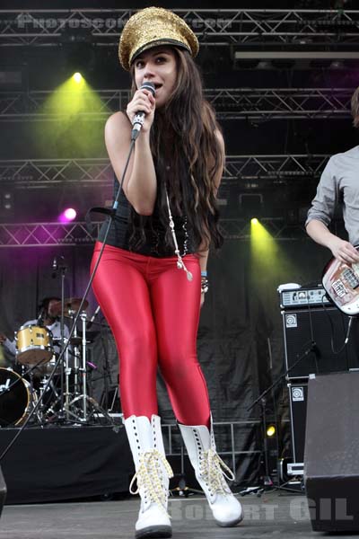 GABRIELLA CILMI - 2009-07-04 - CERGY - Base de Loisirs - 